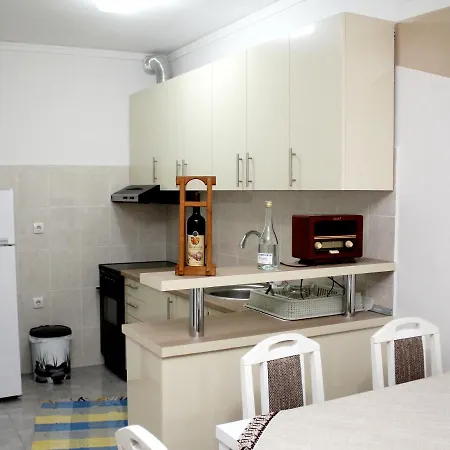 Apartment Apartman Bulevar 1 Brcko